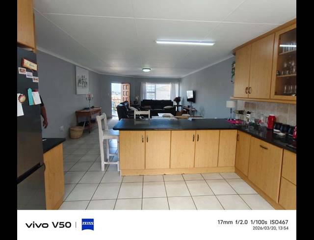 3 BEDROOM HOUSE FOR SALE IN ISLAND VIEW